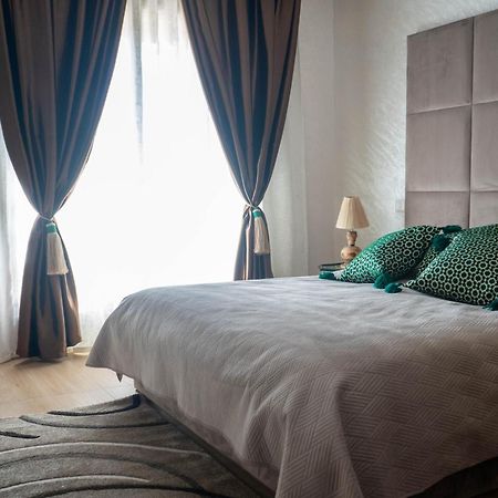 Magnifique Appartement Moderne De 2 Chambres Avec Piscine A 10 Min Du Centre De Marrakech มาร์ราเกช ภายนอก รูปภาพ